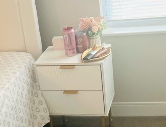 Masupu night stand