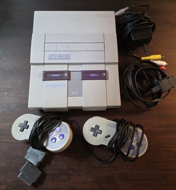 Super Nintendo SNES Video Game Console w/ 2 Controllers, All Cords