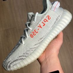 Yeezy 350 V2 Blue Tint Size 12 Brand New 