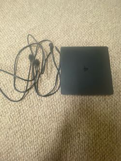 PlayStation 4 slim