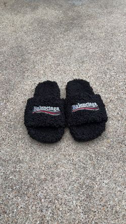 balenciaga fur slides