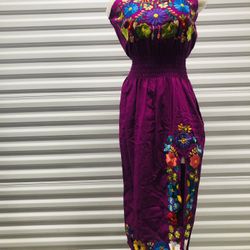 Mexican Dress Size M. Color purple 