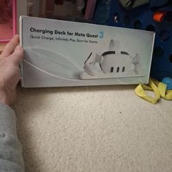 *New In Box* Wireless Charging Dock For Meta Quest 3