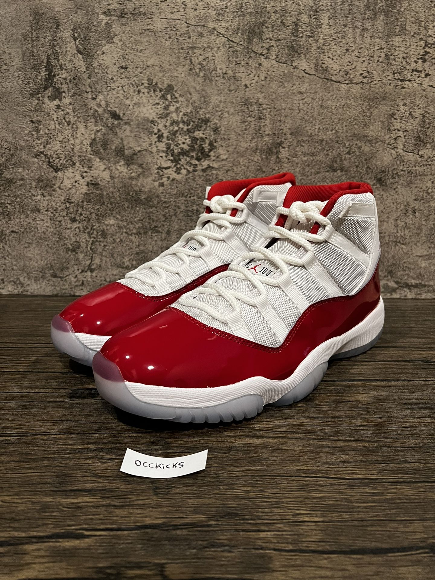 Jordan 11 Retro Cherry Size 11 Nike Air 2022 White Red 