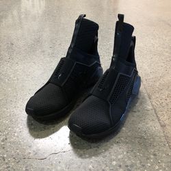 Fenty Puma Size 6 Brand New