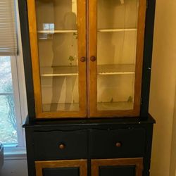 
Vintage Traditional Two Door Dining Cabinet Wood Hutch -$80 OBO

