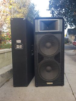 YAMAHA SPEAKERS