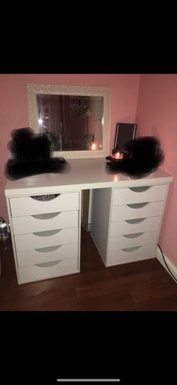 Vanity Desk