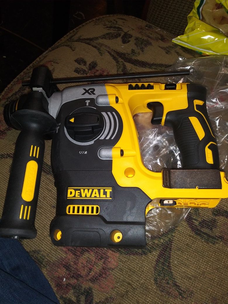 Brand New Dewalt Hammer Drill Brussless XR