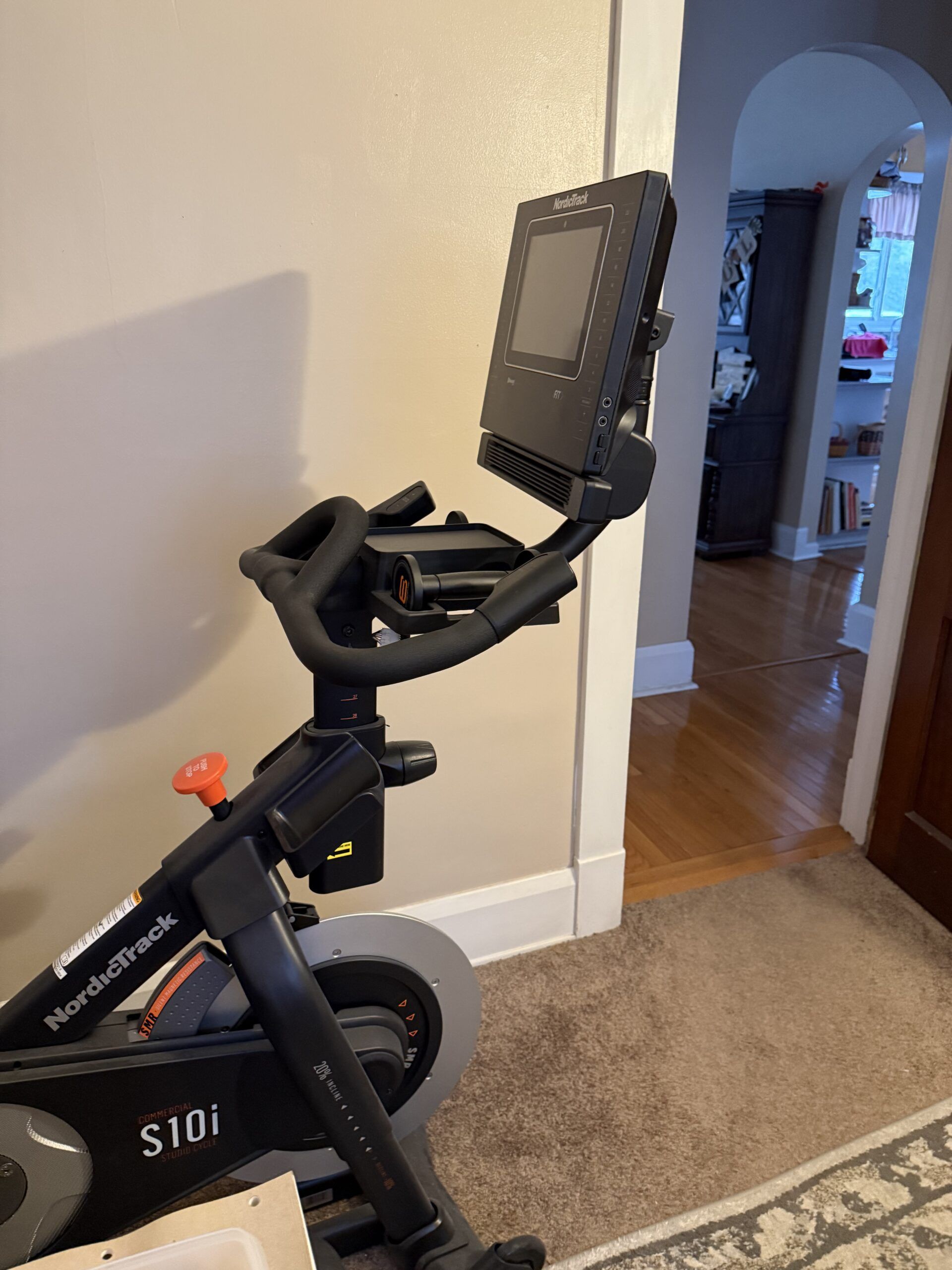 2021 Nordicktrack Commercial S10i Studio Cycle Excellent 0-50 Rides - Toledo, OH