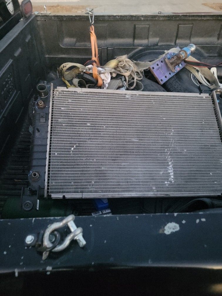 Silverado 1500 99-07 Radiator 