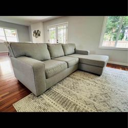 Ashley Furniture Sectional ( Free Delivery ) 