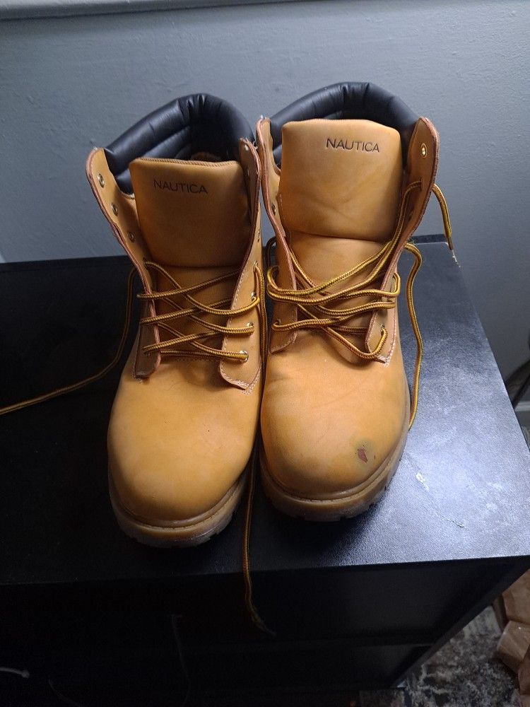 Nautical Work Boots Sz 13. 25$