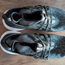 Nike FLEX Running Shoes - Men's Size 11