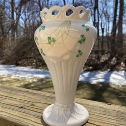 Belleek Shamrock Vase Green Mark