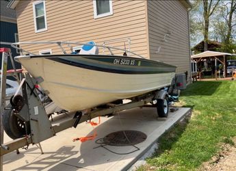 Hoover fishing boat