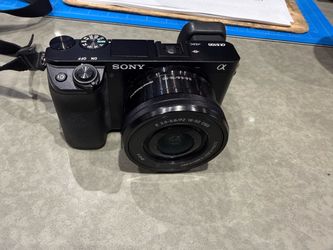 Sony Alpha a6100 Mirrorless Camera with 16-50mm Lens/55-210 lens