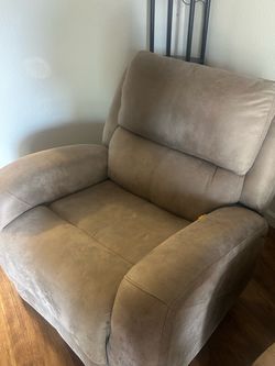 COUCH + RECLINER SET