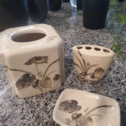 Bathroom Accessory Set