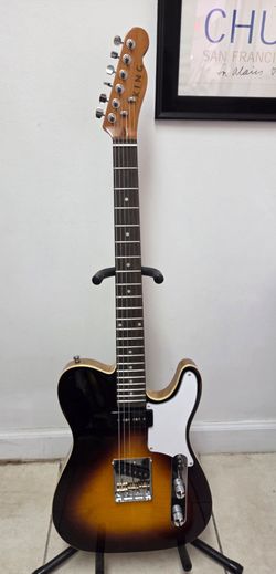 Beautiful KING Telecaster Custom – Beautiful Sunburst – P90 Pickup – Like NEW!