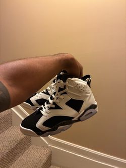 Size 10 80$ Jordan 6s