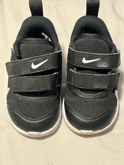 Nike Toddler Sneakers with Velcro Straps