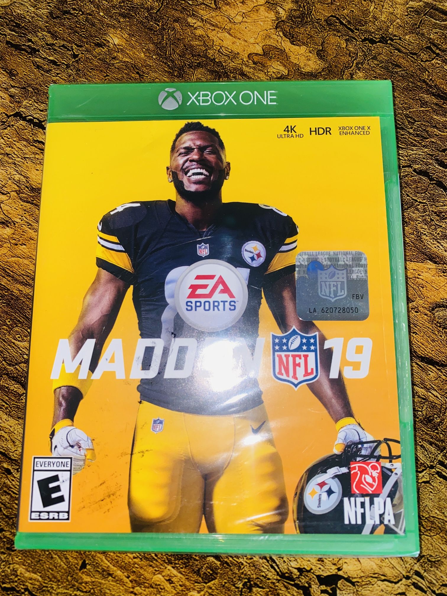 Madden NFL 19 XBox One Football Game NFLPA EA Sports NEW Sealed