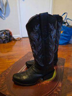 Botas