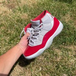 Jordan 11 Cherry