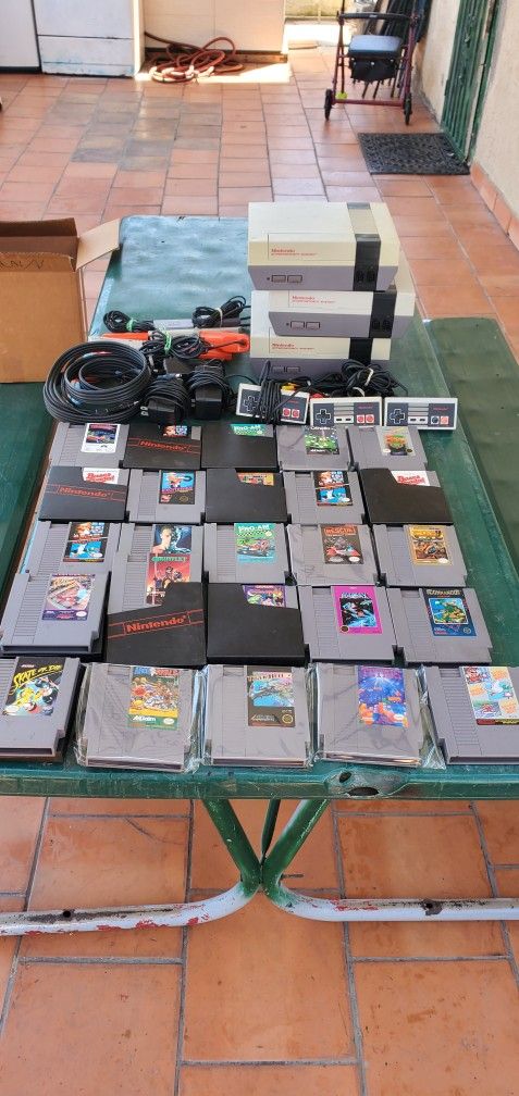 Nintendo Bundle With 42 Games