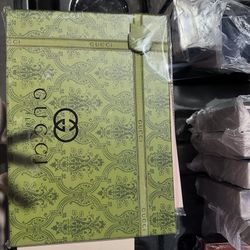 Perfume And Colognes sets 