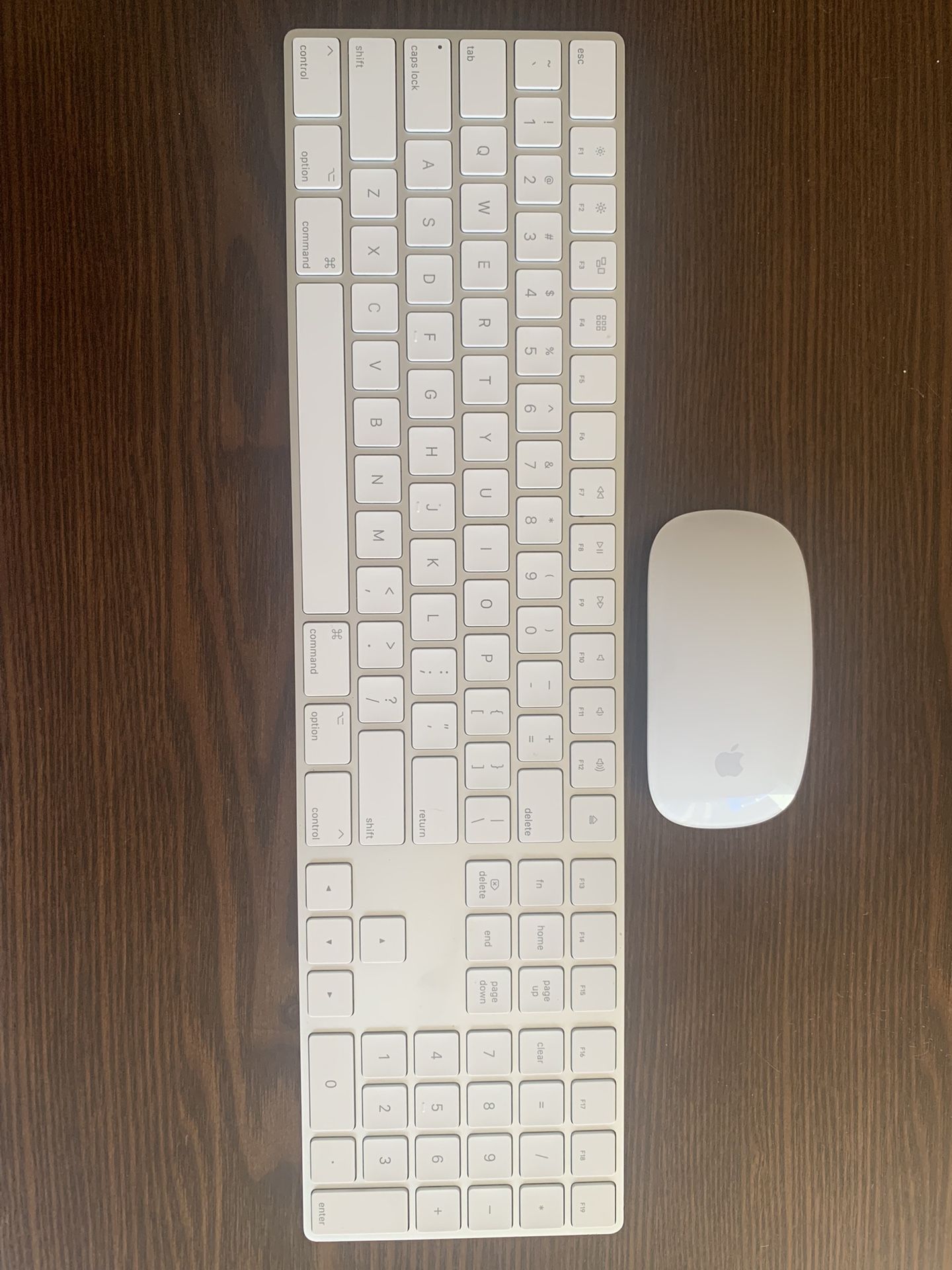 Apple Numeric Keyboard & Apple Magic Mouse 2
