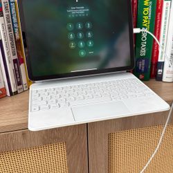 iPad Air With smart keyboard