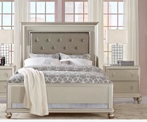Silver Upholstered Panel Queen Bed Frame