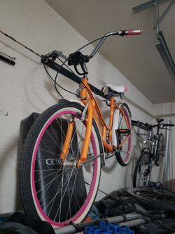 Bike 26 " Tire, 5 Speed, Excellent condition 