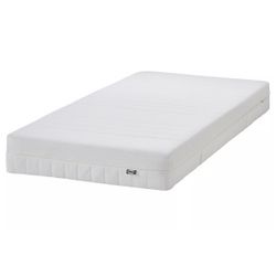 Selling a full size mattress and bed in excellent quality, cheap.