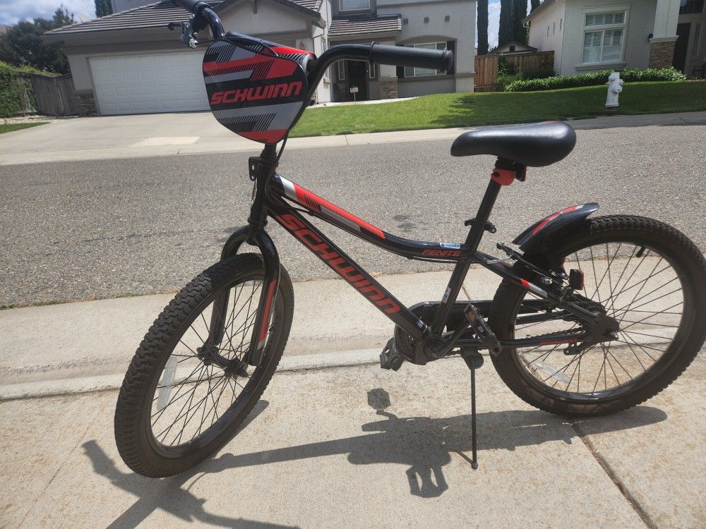 Boys Schwinn Bike