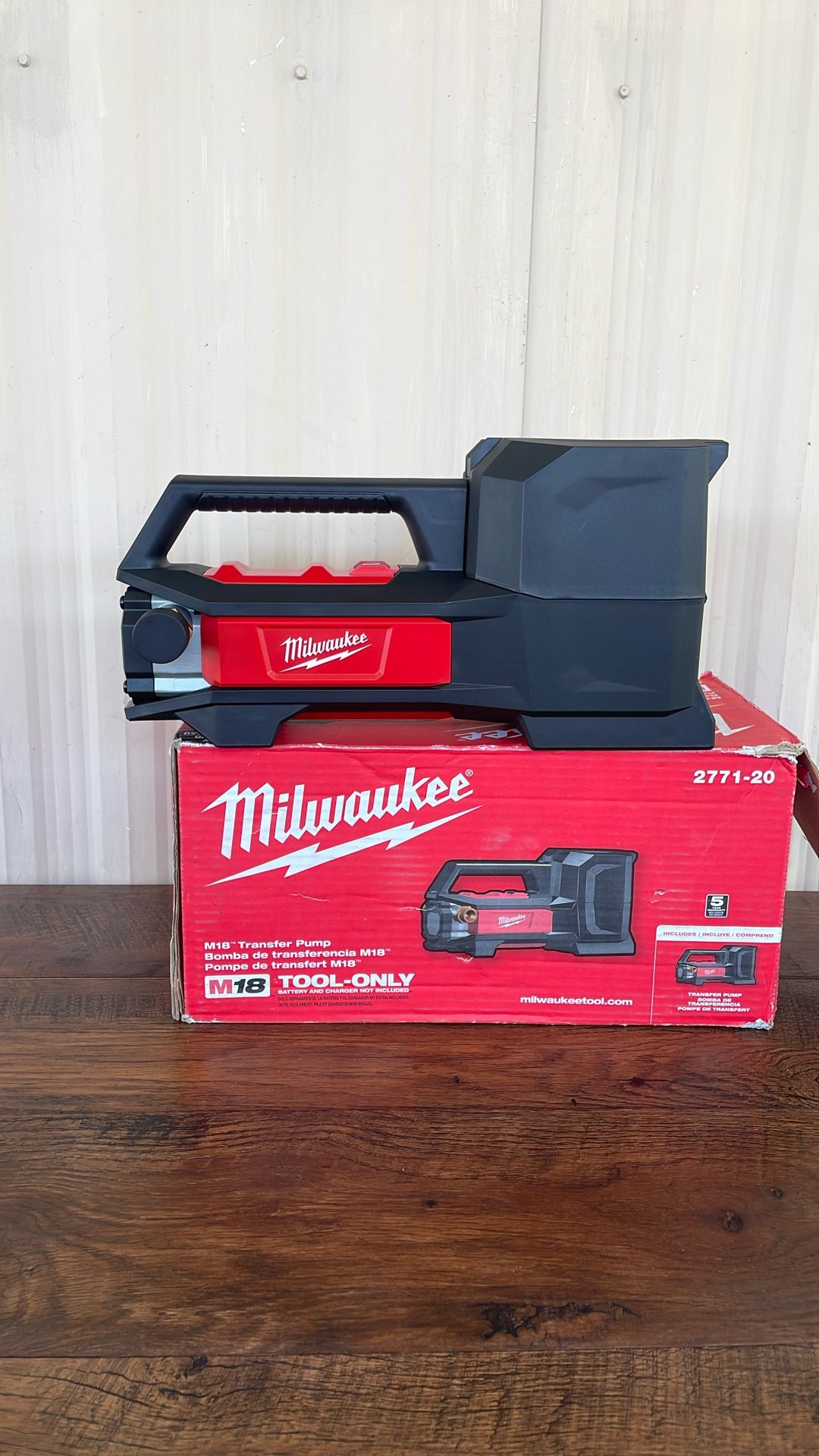 Milwaukee M18 18-Volt 1/4 HP Lithium-Ion Cordless Transfer Pump (Tool Only)