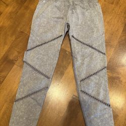 Women’s new without tags east West Company seamless workout pants shipping available