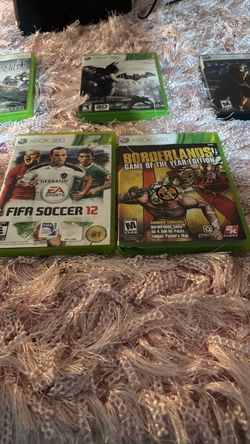 XBOX 360 S Bundle with games