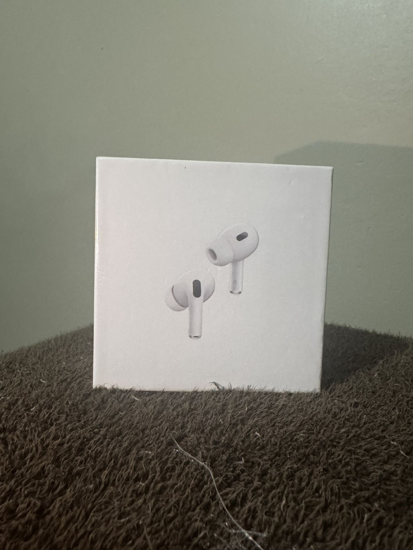 Apple AirPods Pro 2nd Generation with MagSafe Wireless Charging Case - White