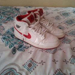 Nike Air Jordan 1 Mid