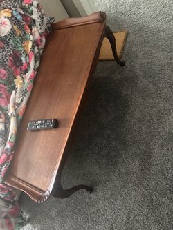 Coffee table and side table cherry wood color