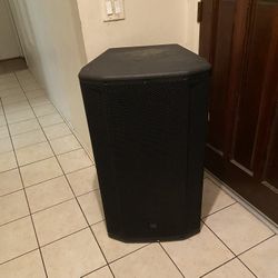 JBL SRX835P