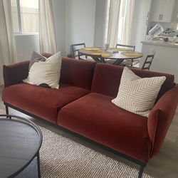 Sofa & Table