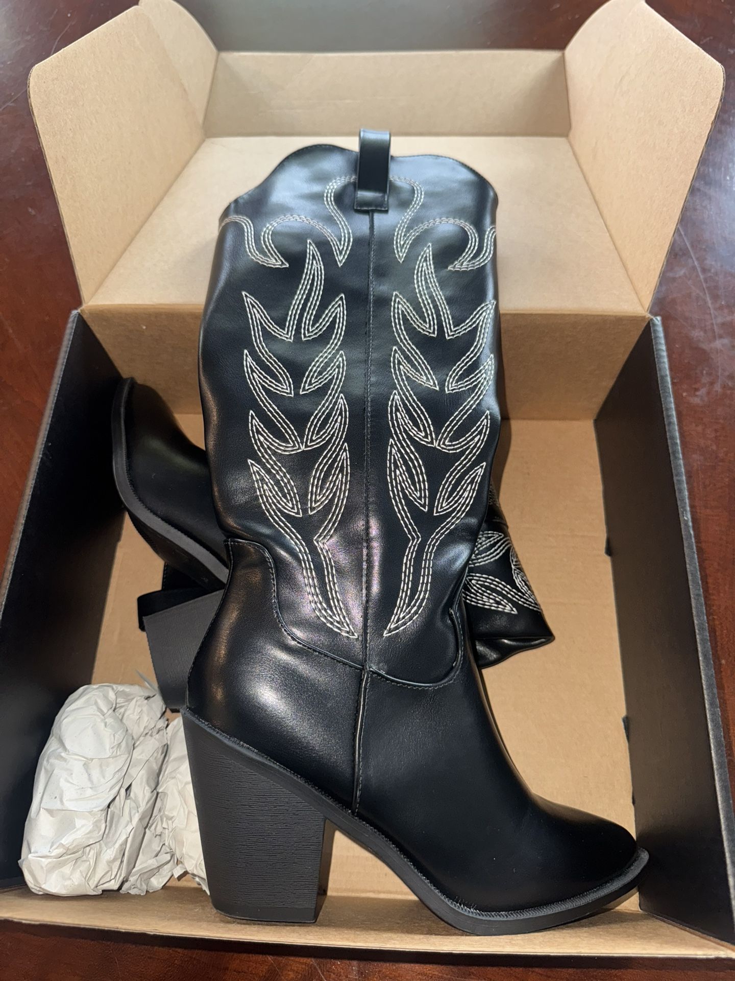 Fashion Nova Cowgirl Boots BRAND NEW