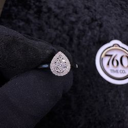 Drop Design Moissanite Ring