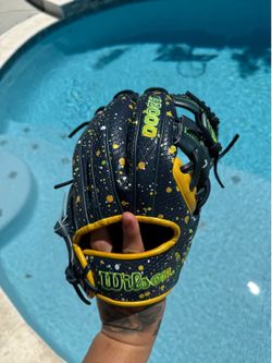 Wilson A2000