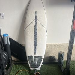 JS 5’5 Surfboard 