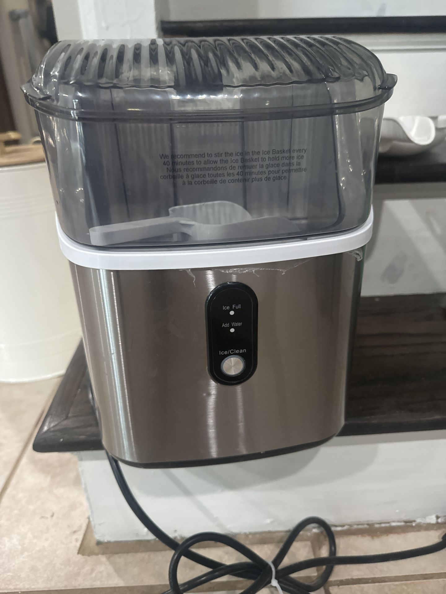 Crushed Ice Maker